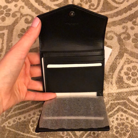 New COACH wallet - Picture 4 of 4